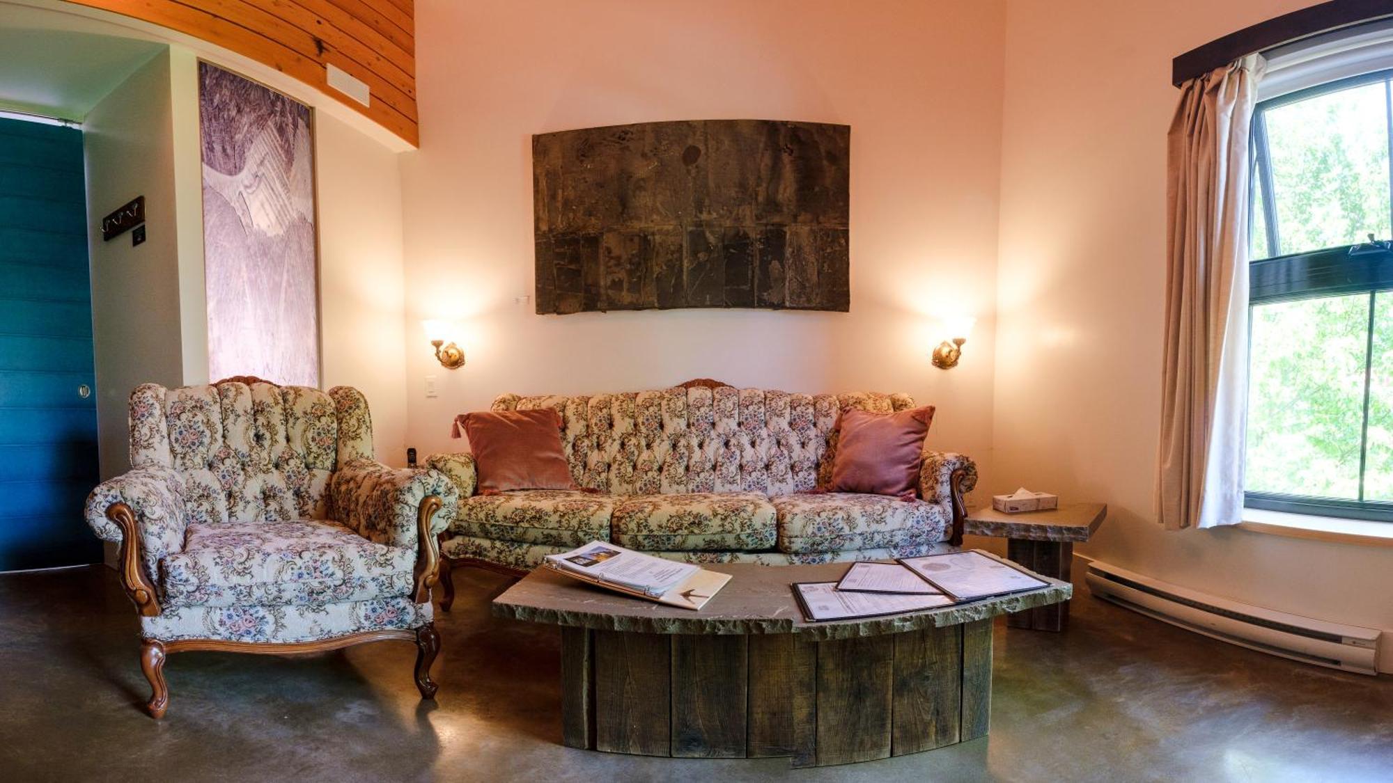 Auberge Sutton Brouerie Bagian luar foto